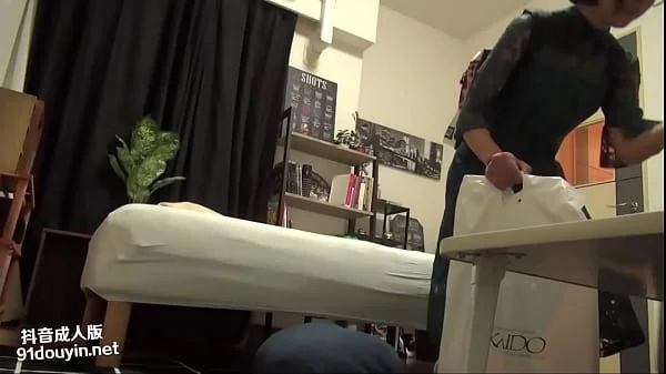 街头搭讪美女老师，太有女人味了